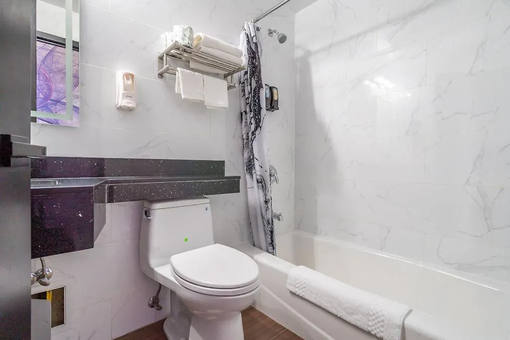 Hotel Ninety Five Fordham / St. Barnabas Hospital New York